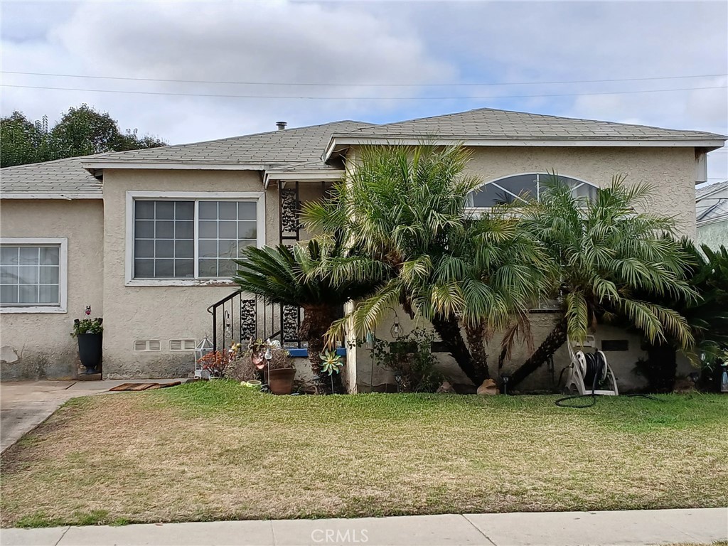 2207 N Anzac Avenue