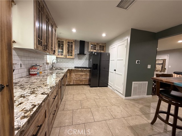 Detail Gallery Image 8 of 28 For 44515 Fern Ave, Lancaster,  CA 93534 - 2 Beds | 1 Baths