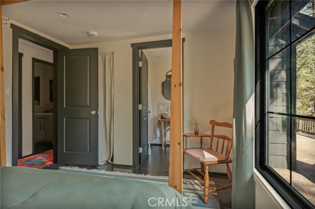 Detail Gallery Image 20 of 52 For 504 Millburn, Lake Arrowhead,  CA 92352 - 4 Beds | 3/1 Baths