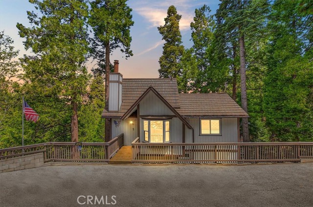 145 Cumberland Drive, Lake Arrowhead CA: https://media.crmls.org/medias/2760424e-bbd6-4307-948c-0a28f69ef219.jpg