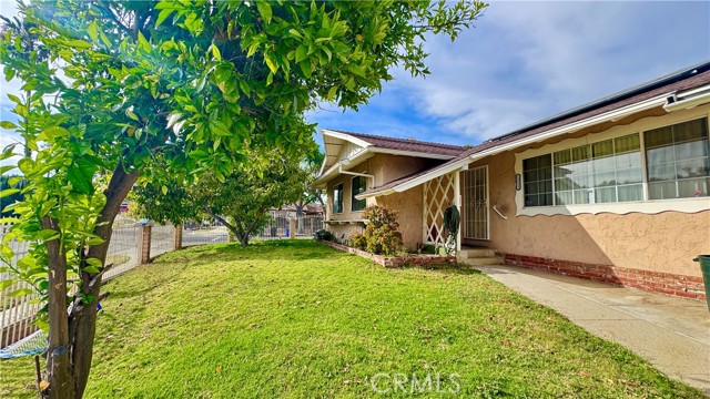 12222 Youngdale photo 4