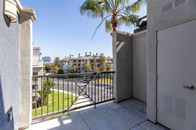 Detail Gallery Image 20 of 37 For 2400 Scholarship, Irvine,  CA 92612 - 1 Beds | 1 Baths