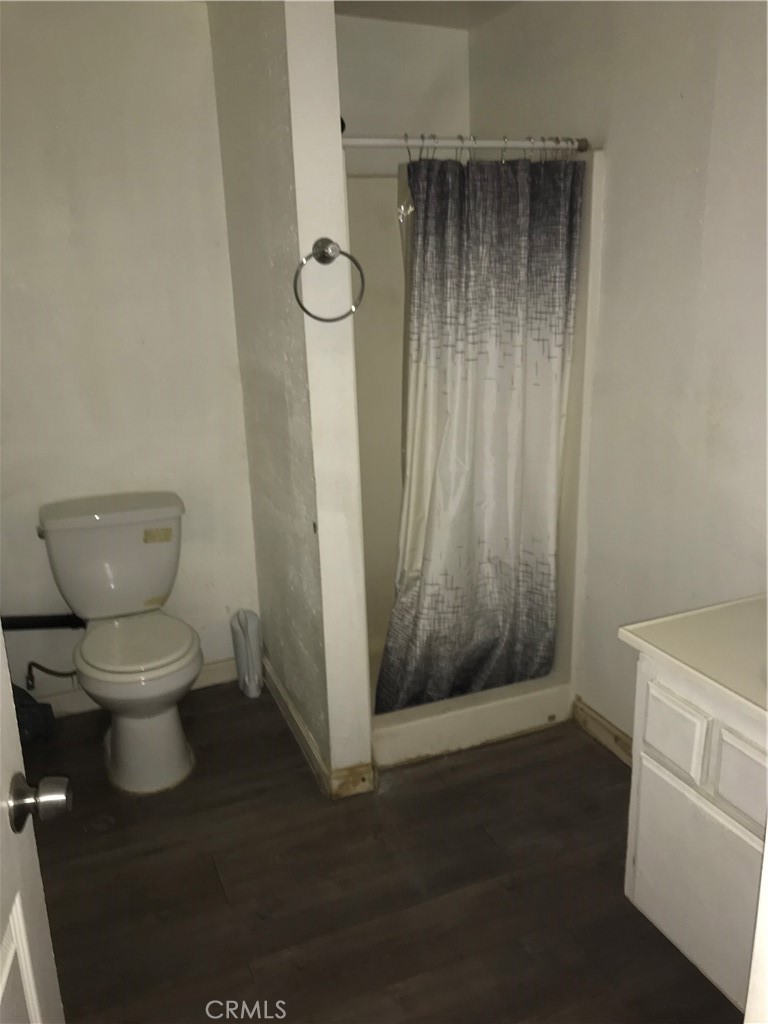 https://media.crmls.org/medias/27620002-f797-4cee-b139-42738722176a.jpg?preset=X-Large