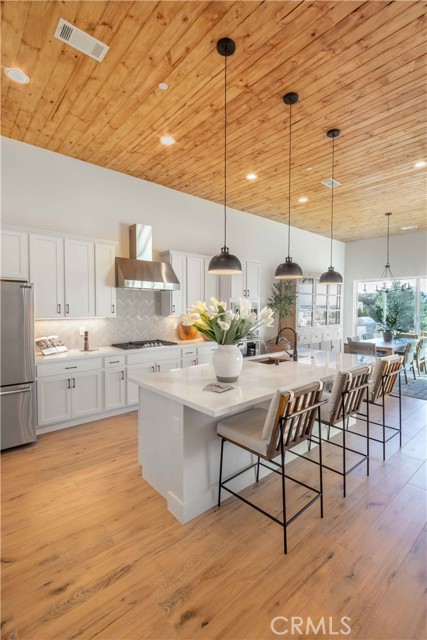 Detail Gallery Image 5 of 10 For 5773 Morning Glory Dr, Santa Maria,  CA 93455 - 4 Beds | 4 Baths