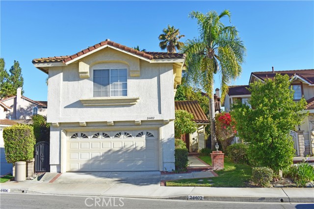 24402 Nugget Falls Lane, Laguna Niguel CA: https://media.crmls.org/medias/2763ccf3-4095-458a-8af9-635b5f49e444.jpg