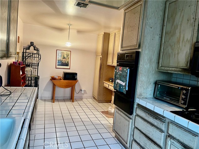5240 Vantage Avenue, 101 photo 9
