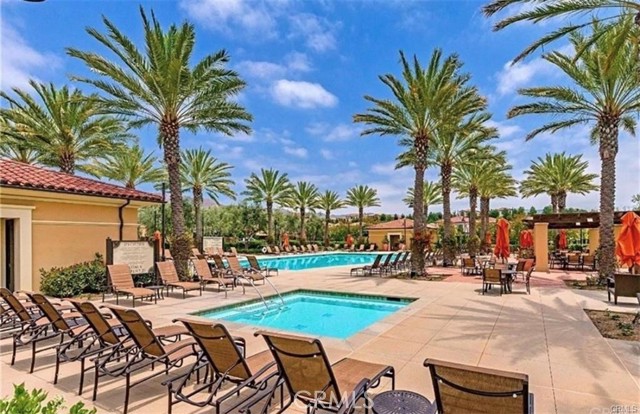 52 Open range, Irvine CA: https://media.crmls.org/medias/2764cec8-9d94-473c-9b90-86b66ba6bb71.jpg