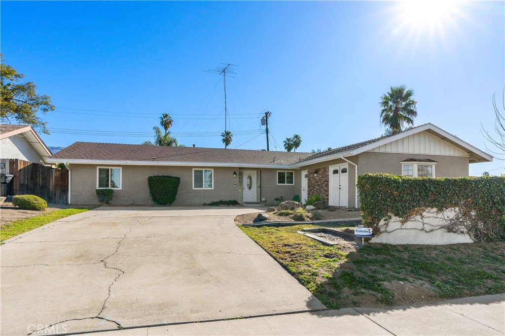 6245 Arden Avenue, Highland, CA 92346