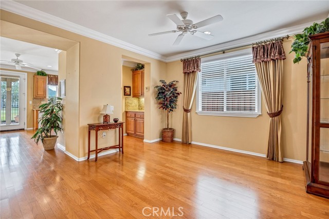 Detail Gallery Image 5 of 40 For 8061 Mickelson Way, Hemet,  CA 92545 - 2 Beds | 2 Baths