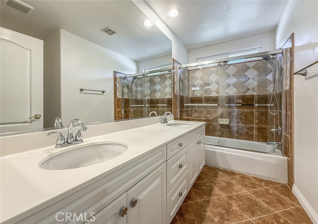 462 Cremona Way, Oak Park CA: https://media.crmls.org/medias/2769d84a-633c-4592-a0e9-d94d1f301d0c.jpg