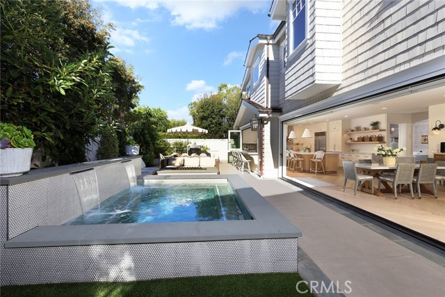 Detail Gallery Image 11 of 28 For 1949 Port Seabourne, Newport Beach,  CA 92660 - 5 Beds | 4 Baths