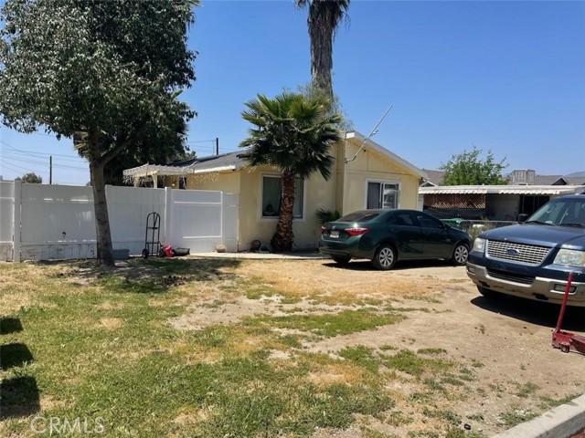 Detail Gallery Image 2 of 2 For 25131 Jerry Ln, Hemet,  CA 92544 - 2 Beds | 2 Baths