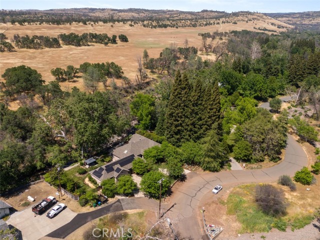 11 Sycamore Valley Road, Chico CA: https://media.crmls.org/medias/276adde7-1f40-4341-9d46-e15665b5e3e6.jpg