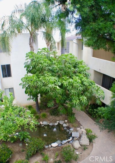 Detail Gallery Image 11 of 17 For 5325 Newcastle, Encino,  CA 91316 - 2 Beds | 1 Baths