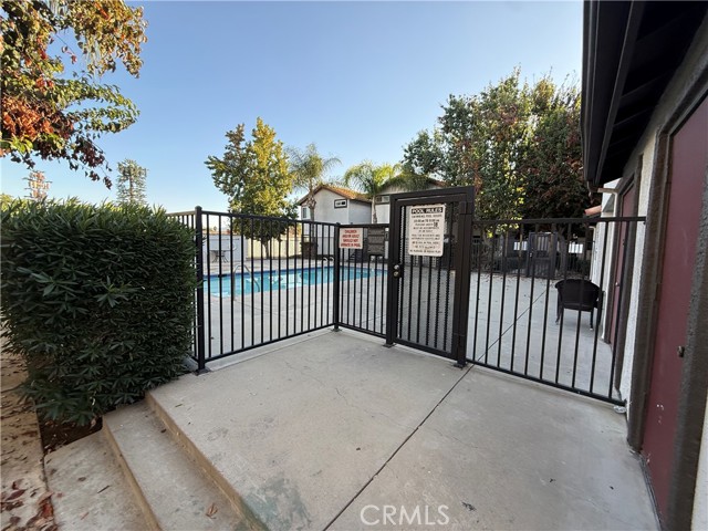 Detail Gallery Image 17 of 19 For 16377 Lakeshore 2d,  Lake Elsinore,  CA 92530 - 2 Beds | 2 Baths