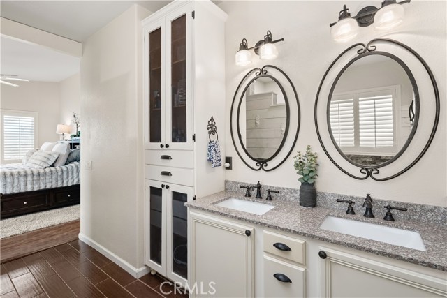 Image 16 of 30 For 27975 Langley Place
