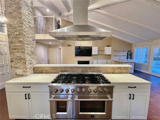 Detail Gallery Image 5 of 12 For 38194 Oaktree Loop, Murrieta,  CA 92562 - 2 Beds | 2/1 Baths