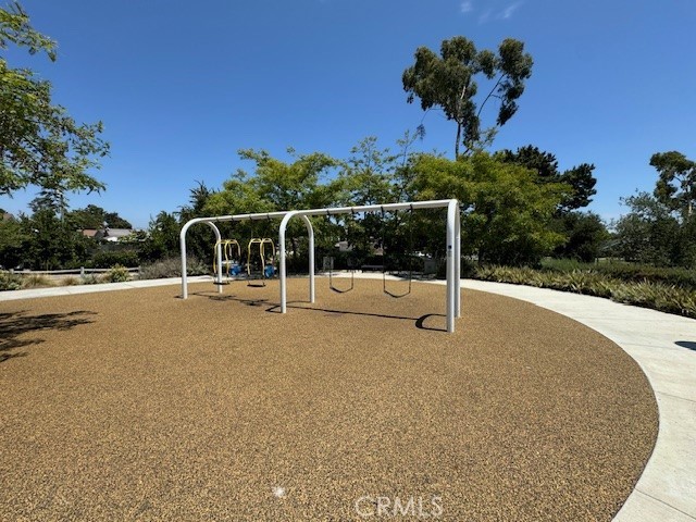 https://media.crmls.org/medias/276ccec7-5d0c-4b44-bdf2-a89ed5c301f9.jpg?preset=X-Large