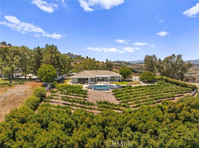 28282 Sycamore Mesa Road, Temecula CA: https://media.crmls.org/medias/276d10c1-9529-4eda-8e99-b75f923e736a.jpg