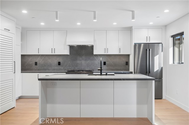 Detail Gallery Image 10 of 34 For 405 Serra Drive, Corona Del Mar,  CA 92625 - 3 Beds | 2 Baths