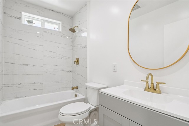 Detail Gallery Image 35 of 51 For 17043 Celtic St, Granada Hills,  CA 91344 - 4 Beds | 3 Baths