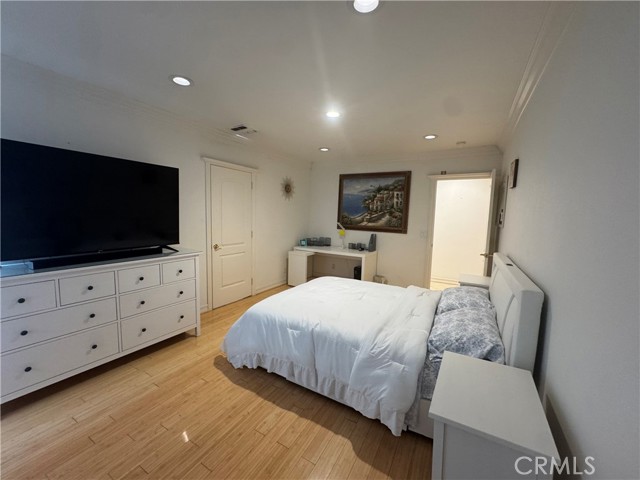 Detail Gallery Image 29 of 44 For 5092 Chimineas, Tarzana,  CA 91356 - 4 Beds | 2 Baths