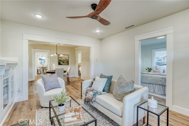 Detail Gallery Image 14 of 25 For 1819 N Vagedes Ave, Fresno,  CA 93705 - 2 Beds | 1 Baths