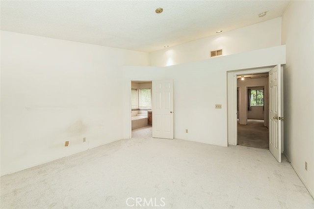 Detail Gallery Image 25 of 44 For 9659 N Shenandoah, Fresno,  CA 93720 - 3 Beds | 3 Baths