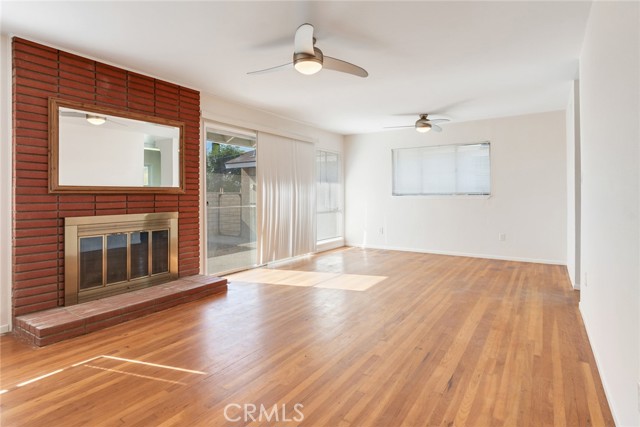 Detail Gallery Image 2 of 27 For 194 W Blaine St, Riverside,  CA 92507 - 4 Beds | 2 Baths