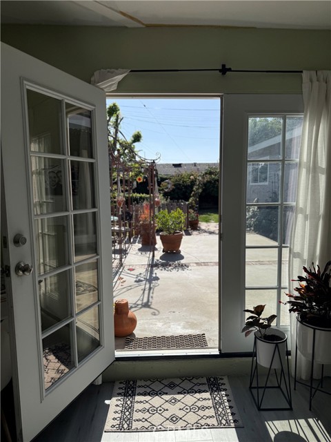 Detail Gallery Image 29 of 39 For 15911 Dundalk Ln, Huntington Beach,  CA 92647 - 3 Beds | 2 Baths