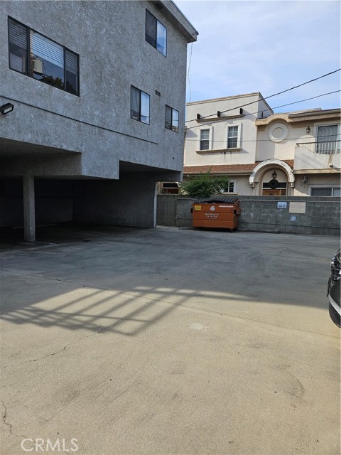 Detail Gallery Image 14 of 14 For 451 W Wilson #6,  Glendale,  CA 91203 - 2 Beds | 1 Baths