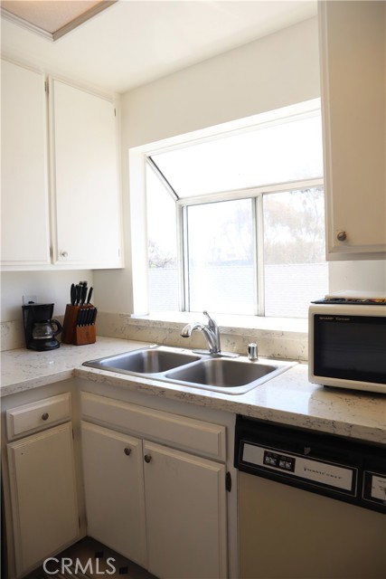 Detail Gallery Image 8 of 25 For 2330 Vanguard Way #F102,  Costa Mesa,  CA 92626 - 2 Beds | 2 Baths