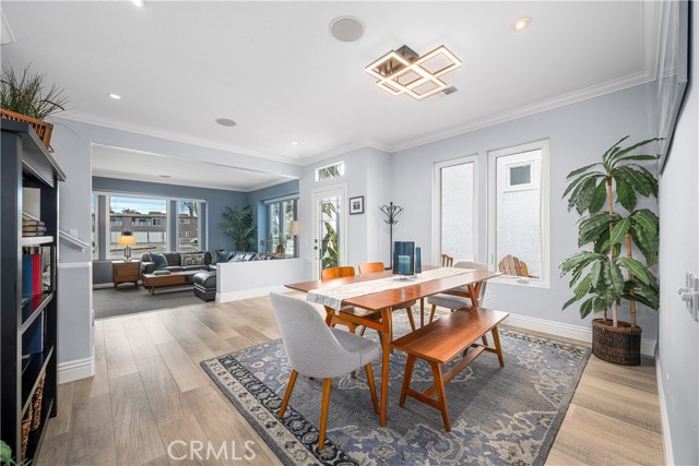 Image 29 of 72 For 1713 Electric Avenue