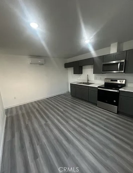 Detail Gallery Image 2 of 6 For 648 E Cerritos #2,  Rialto,  CA 92376 - 2 Beds | 1 Baths