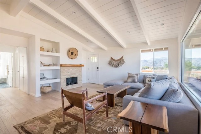 Detail Gallery Image 7 of 39 For 5637 Minna Gombell Ln, Pioneertown,  CA 92268 - 2 Beds | 2 Baths