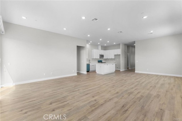 Detail Gallery Image 2 of 13 For 1341 E 8th St, Beaumont,  CA 92223 - 4 Beds | 2 Baths