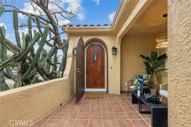 Detail Gallery Image 4 of 46 For 2928 11th, Los Angeles,  CA 90018 - 3 Beds | 2 Baths