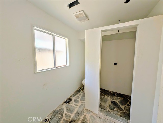 485 State Hwy 173, Lake Arrowhead CA: https://media.crmls.org/medias/2772787a-4177-425a-ab22-7f68da528b13.jpg