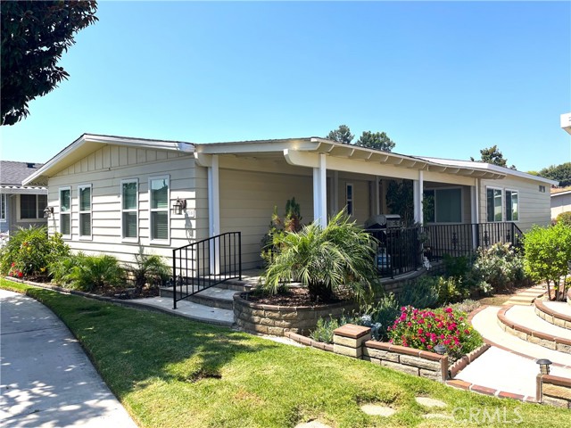 310 Silverlake Dr, Placentia, CA 92870