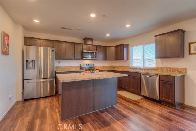 Detail Gallery Image 14 of 48 For 13 Mineral Way, Oroville,  CA 95965 - 3 Beds | 2 Baths