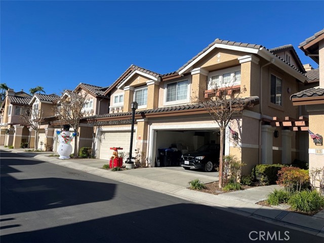 11 Brindisi, Mission Viejo CA: https://media.crmls.org/medias/27749b7d-73de-4155-b4a7-ae985d981440.jpg