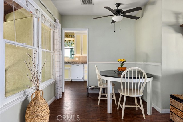 Detail Gallery Image 7 of 20 For 11031 Arbuckle Ave, –,  CA 91345 - 2 Beds | 1 Baths