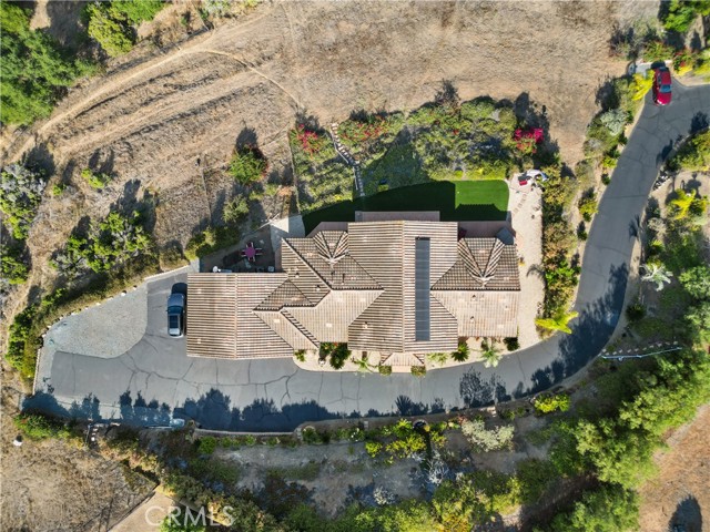 255 Puerta De Lomas, Fallbrook CA: https://media.crmls.org/medias/2775162b-c1c7-4fb6-a93d-891ed4d334b8.jpg