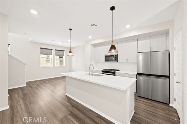 Detail Gallery Image 7 of 44 For 40497 Melrose Dr, Temecula,  CA 92591 - 2 Beds | 2/1 Baths