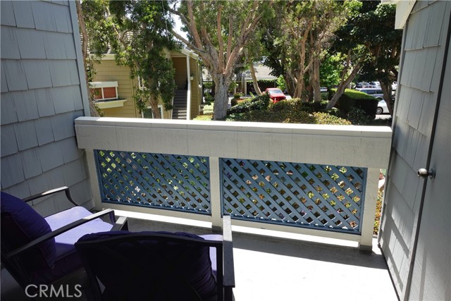 7262 Yellowtail Dr, Huntington Beach CA: https://media.crmls.org/medias/27758297-5ecb-4ff9-ac28-9ab4bb7fadec.jpg