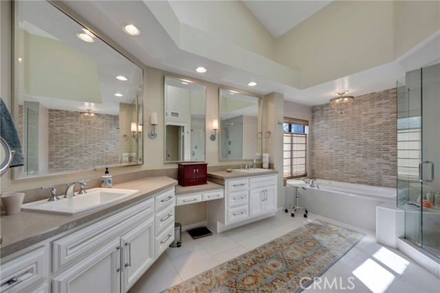 Detail Gallery Image 18 of 65 For 27702 Greenfield Dr, Laguna Hills,  CA 92653 - 7 Beds | 5/2 Baths