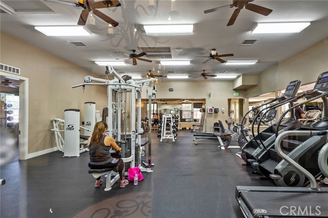 Detail Gallery Image 36 of 41 For 17704 Anise Dr, San Bernardino,  CA 92407 - 4 Beds | 2/1 Baths