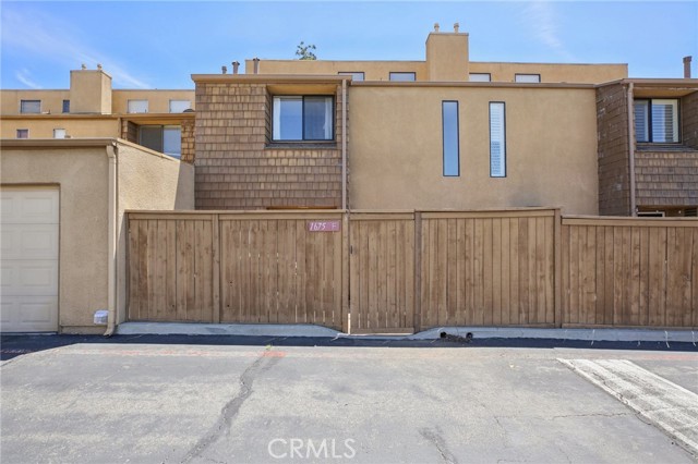 1675 W Lambert Road, La Habra CA: https://media.crmls.org/medias/277658bb-e5a7-4e79-b862-765e4e08d742.jpg