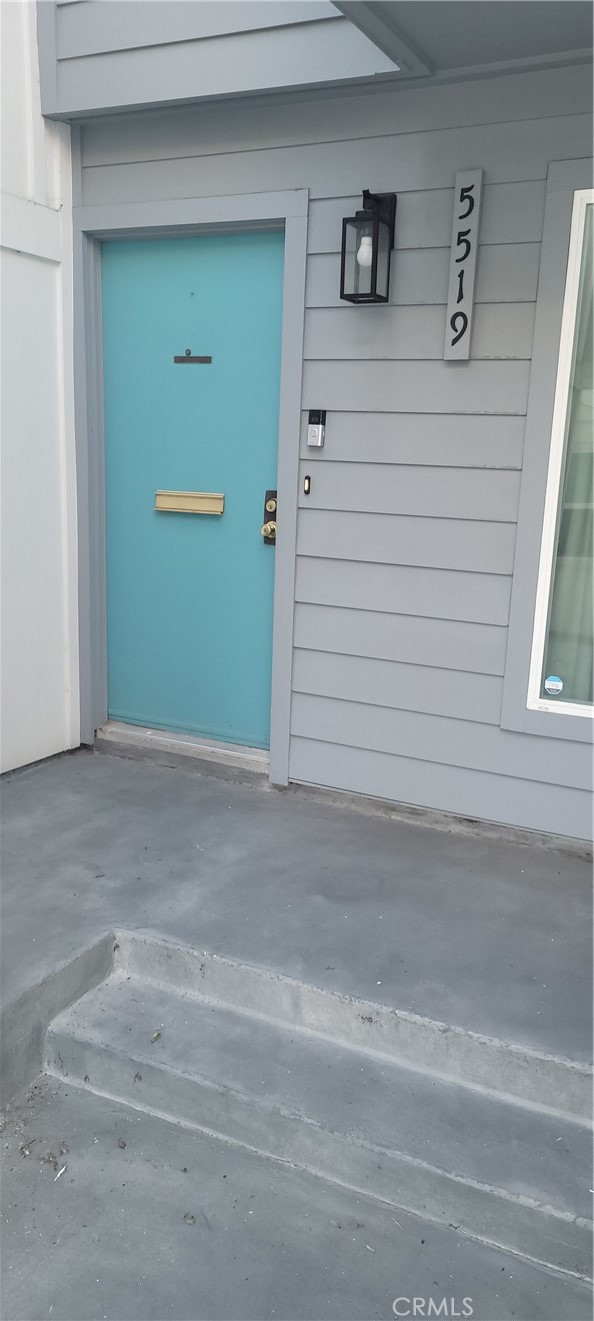 5519 S La Cienega S Boulevard, Los Angeles CA: https://media.crmls.org/medias/2777247a-6c1b-4377-9287-81d29bbff8c5.jpg