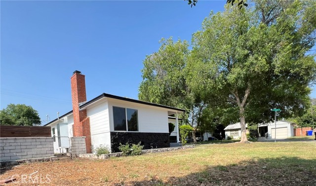 602 Courtland Drive, San Bernardino CA: https://media.crmls.org/medias/2777c63f-7599-4817-b5eb-89063015b64a.jpg